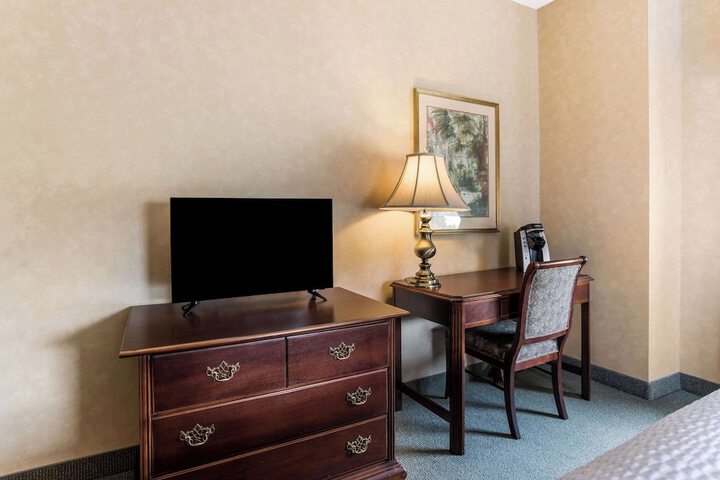 Room 47 of 87