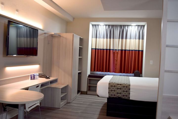 Room 31 of 53
