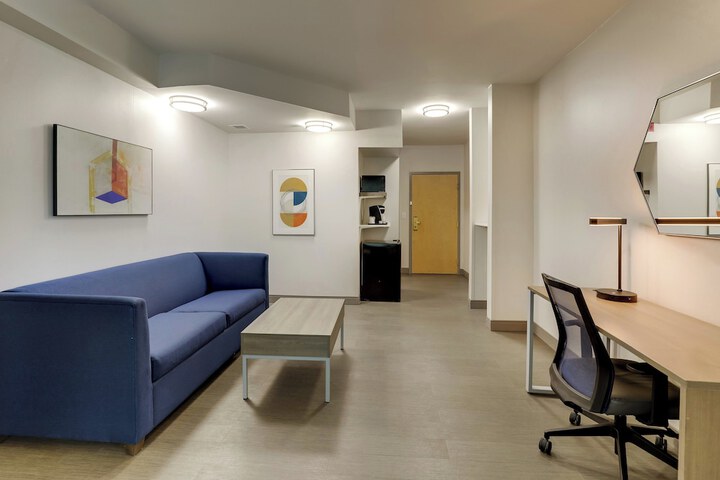 Room 19 of 50