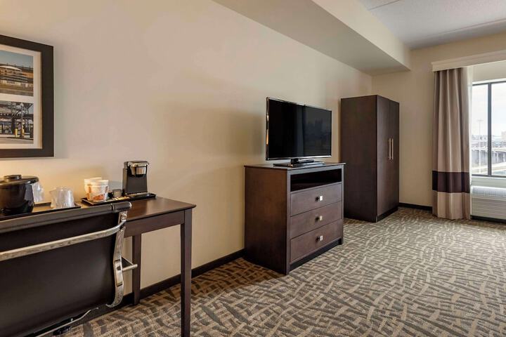 Room 19 of 30