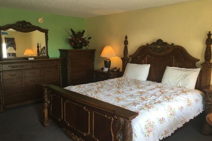 Room 26 of 34