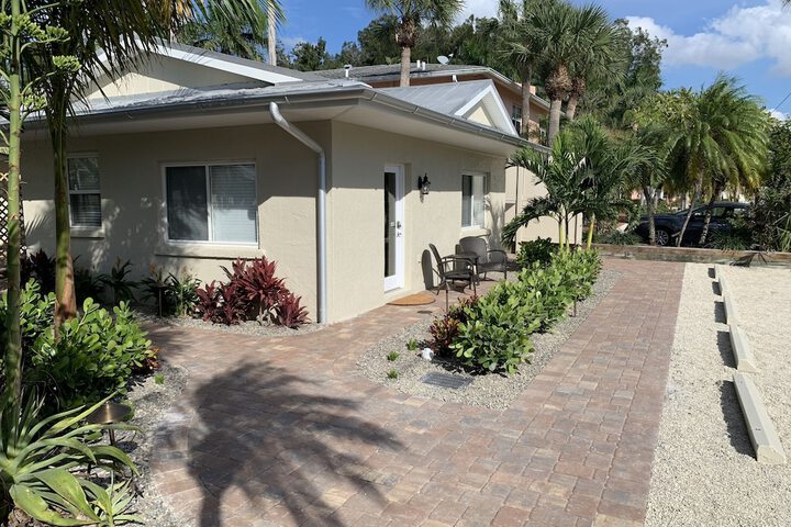 Twin Palms at Siesta