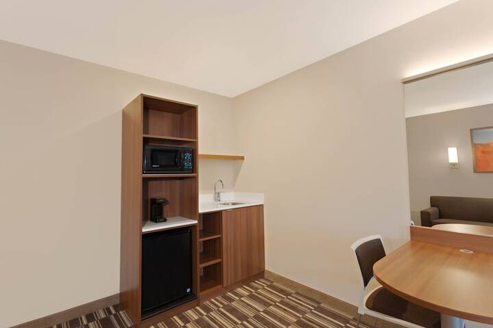 Room 29 of 37