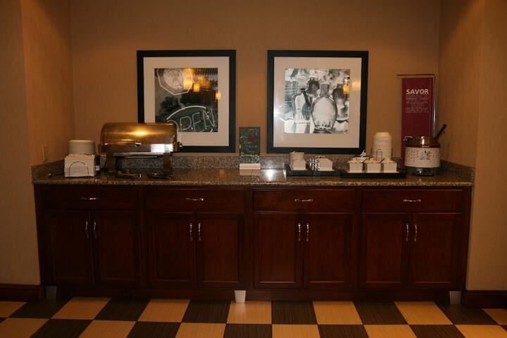 Breakfast/Coffee Service 61 of 94