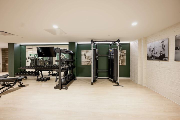 Hotel Fort Des Moines Curio Collection by Hilton