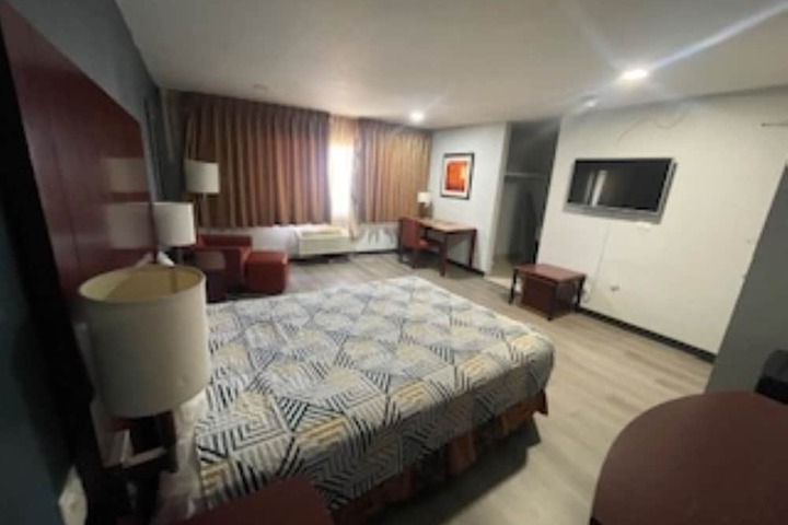 Room 20 of 39