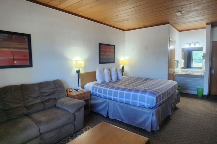 Room 43 of 57