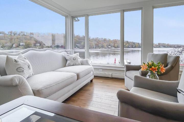 Candlewood Lake House