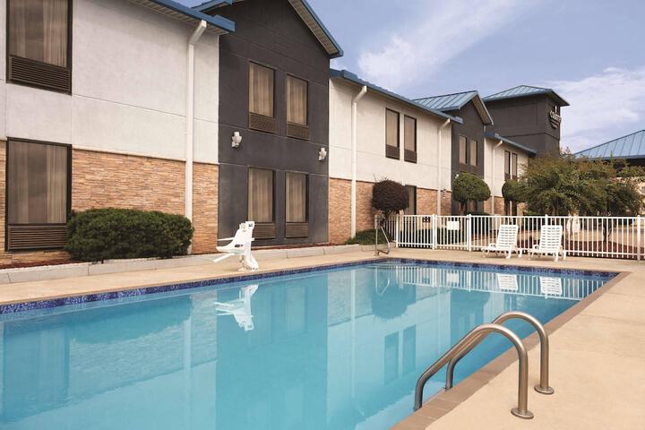 Country Inn & Suites by Radisson Bryant (Little Rock), AR