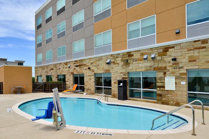 Pool 8 of 57