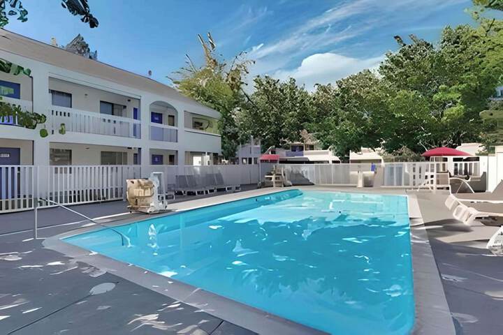 Pool 6 of 19