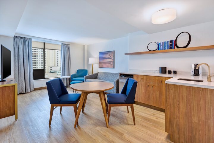Room 32 of 116