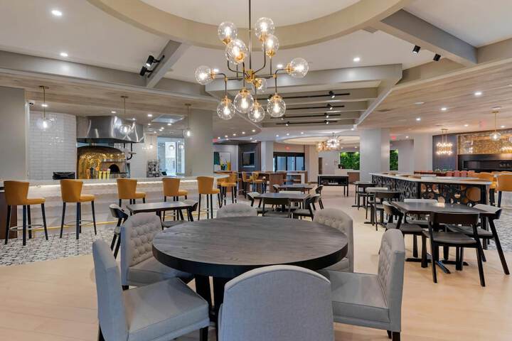 Cambria Hotel Shelby Township - Detroit Utica
