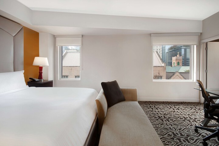 Room 14 of 62