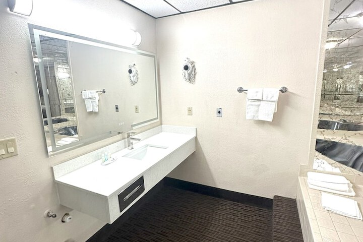 Room 97 of 163