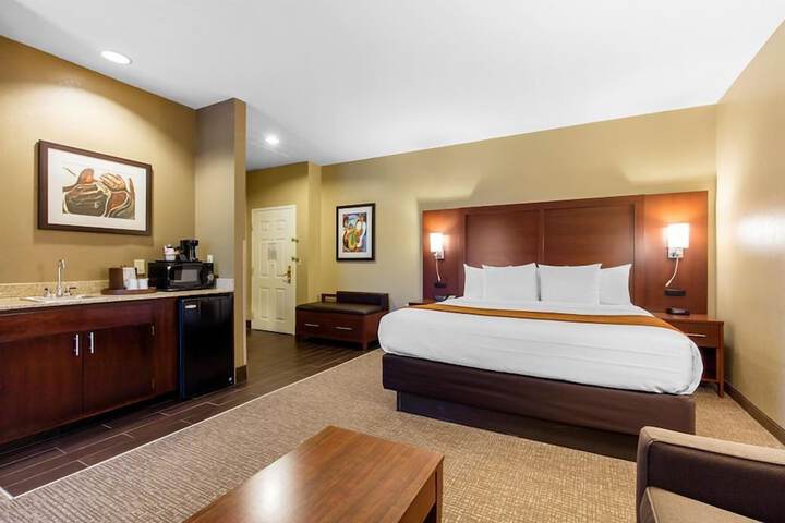 Room 31 of 80