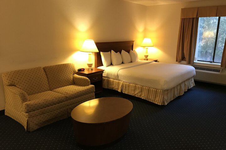 Rosemont Suites
