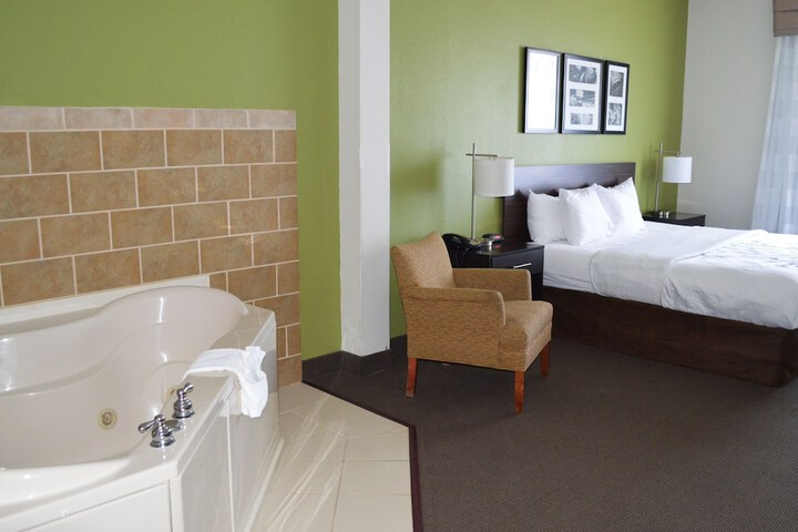 Room 44 of 56