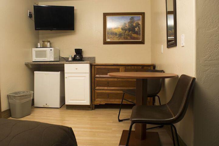BUDGET STAR MOTEL