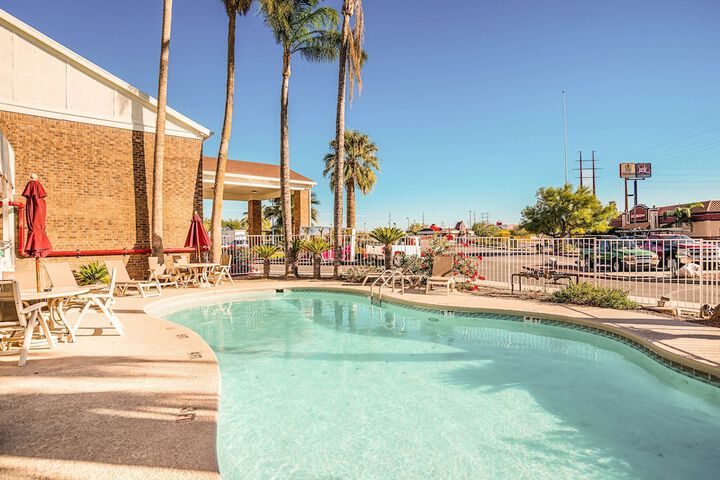 Pool 6 of 37