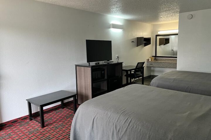 Room 10 of 20