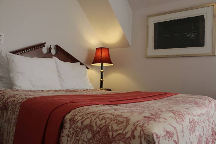 Room 18 of 40