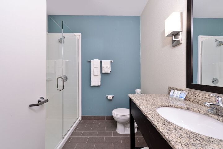 Sleep Inn & Suites Meridian - Bonita Lakes