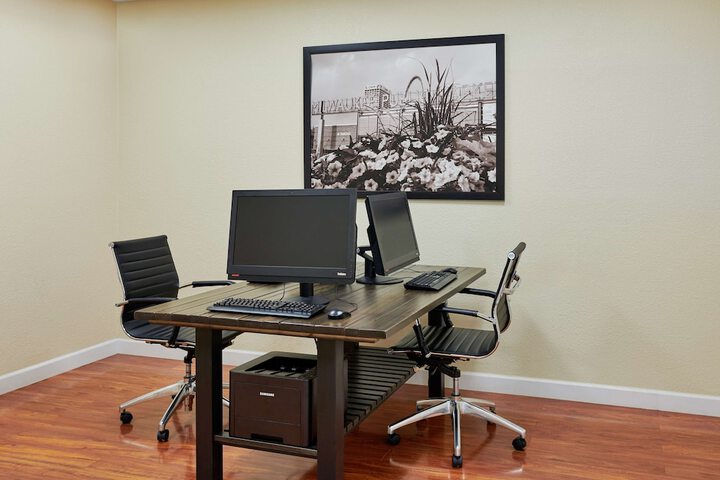 Business Center 22 of 22