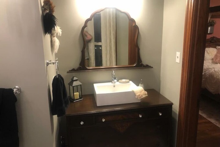 Room 7 of 19
