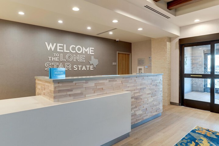 Hampton Inn & Suites Weatherford