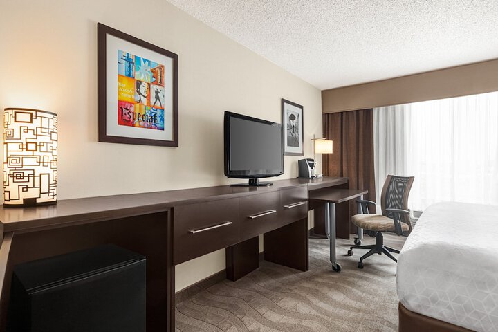 Holiday Inn Boston - Cambridge Area by IHG