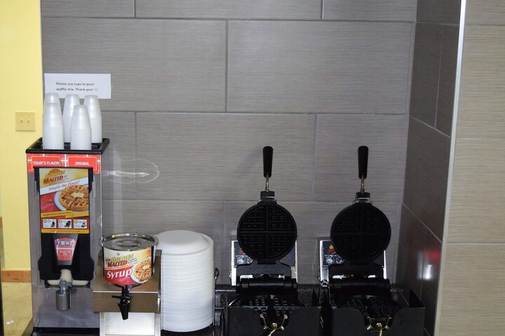 Breakfast/Coffee Service 89 of 102