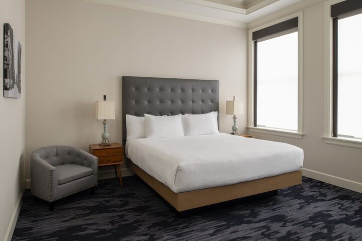 Room 34 of 72