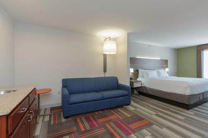 Holiday Inn Express Hotel & Suites South Bend by IHG
