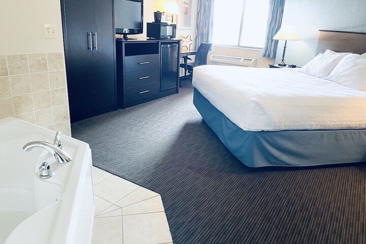 Room 21 of 43