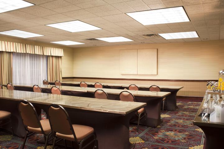 Embassy Suites by Hilton Flagstaff