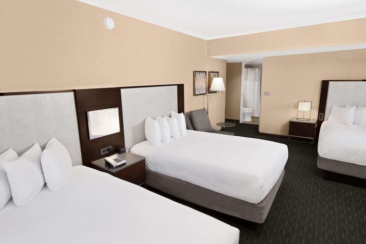 Room 82 of 249
