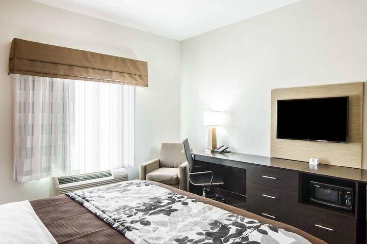 Room 22 of 39