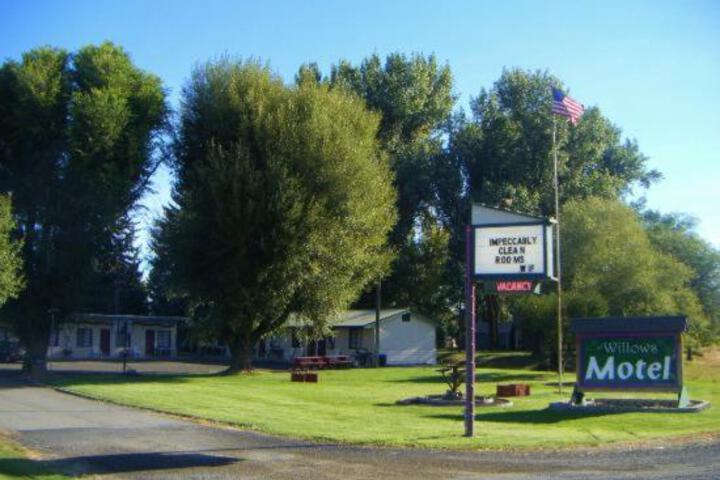 The Willows Motel