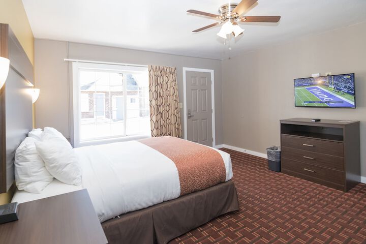Room 72 of 105