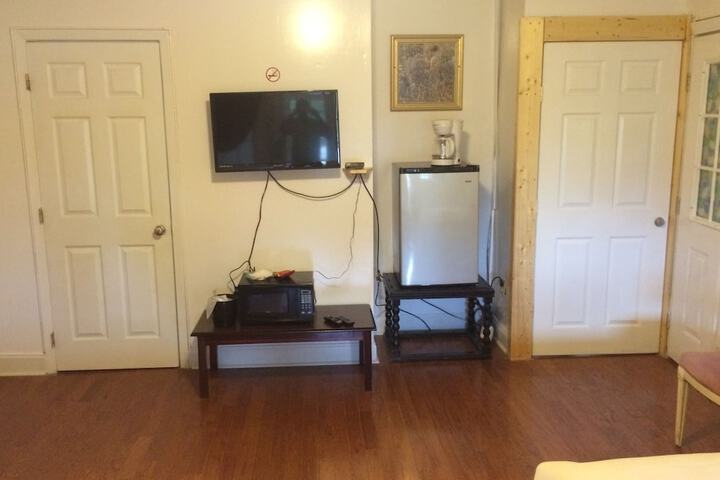 Room 26 of 40