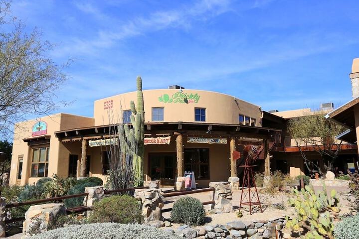 Hotel 5 of 59