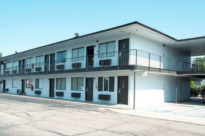 Hotel 3 of 23