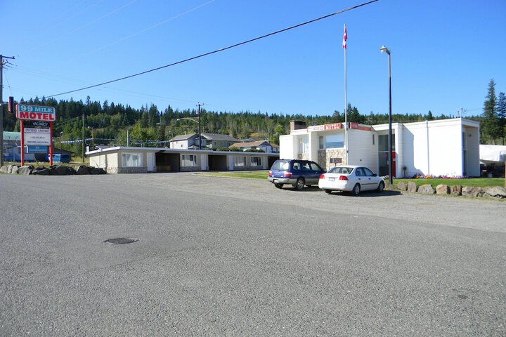99 Mile Motel