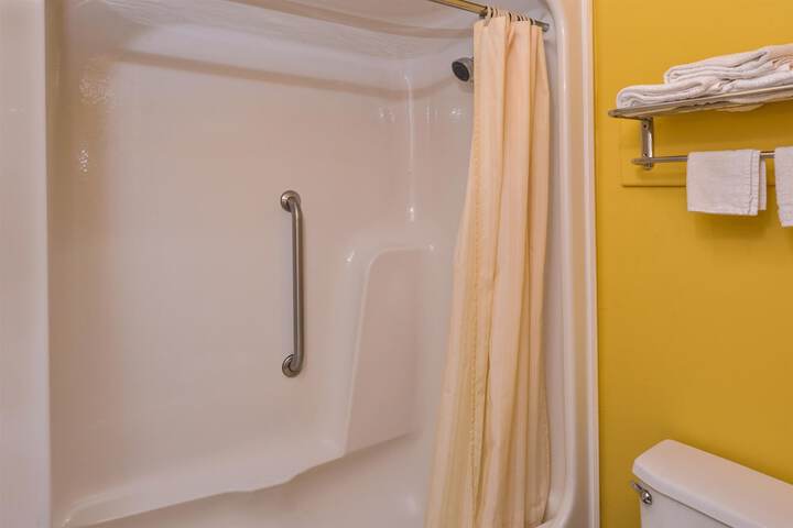 Room 14 of 20