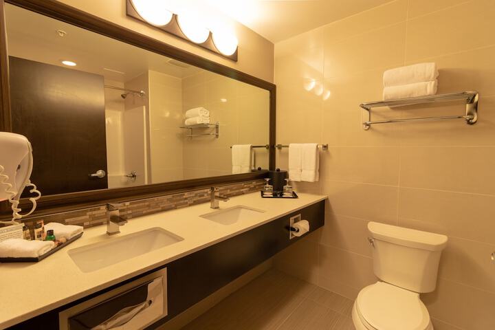 Room 6 of 35