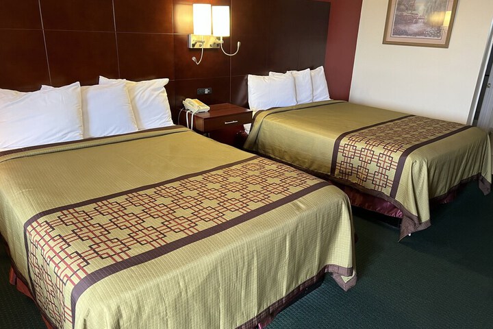 Room 18 of 23