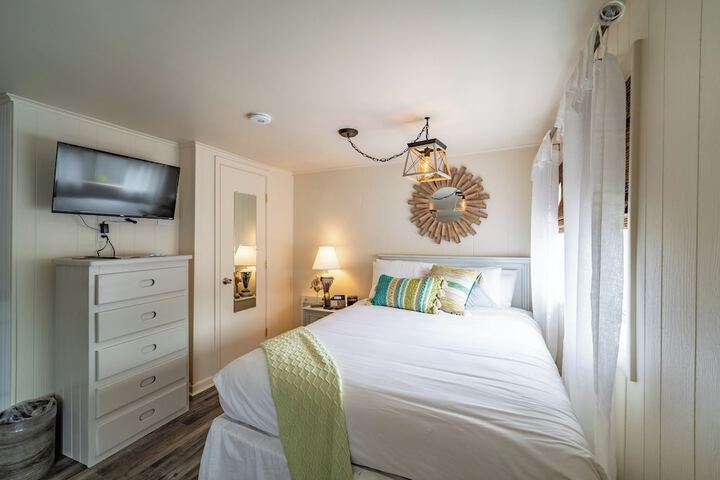 Ocean Glass Inn