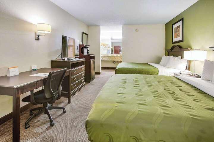 Room 19 of 28