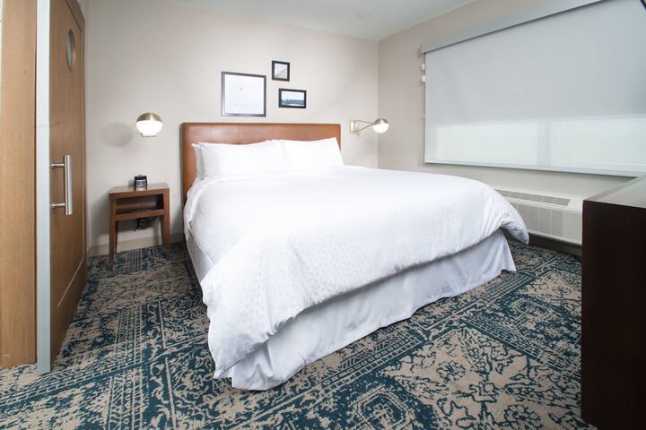 Room 22 of 48